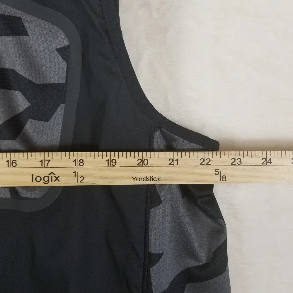 Under Armour Combine Vest Mens XL Black Gray Camo Full Zip Training‎ 1253011